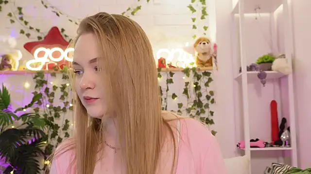 MonicaAsis online show from 02/08/26, 06:05