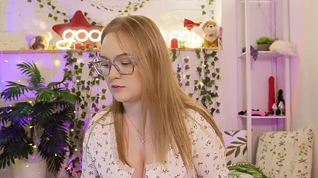 MonicaAsis online show from 03/07/26, 06:02