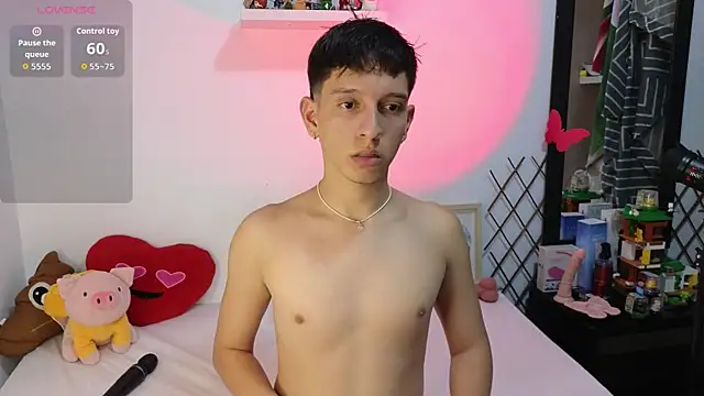 milky  boy  online show from 11/14/25, 04:05