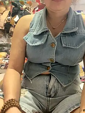 Cesywet online show from 09/26/25, 06:31