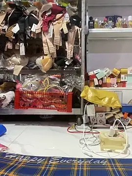 Cesywet online show from 09/24/25, 05:14