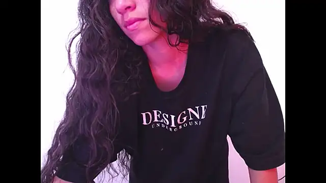 Snapshot of daniela_rivasth chatting on 10/23/25, 06:01 daniela rivasth online show from 10/23/25, 06:01