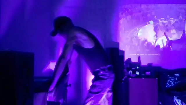 brunoguunot online show from 10/30/25, 09:22