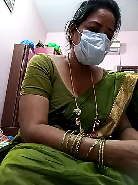 Snapshot of Tamil_sreelekha chatting on 01/31/25, 04:59 Tamil sreelekha online show from 01/31/25, 04:59