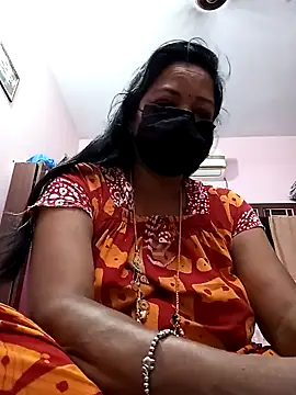 Snapshot of Tamil_sreelekha chatting on 02/05/25, 09:29 Tamil sreelekha online show from 02/05/25, 09:29