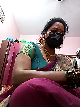 Snapshot of Tamil_sreelekha chatting on 02/09/25, 04:29 Tamil sreelekha online show from 02/09/25, 04:29