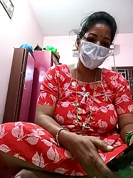 Snapshot of Tamil_sreelekha chatting on 02/02/25, 11:11 Tamil sreelekha online show from 02/02/25, 11:11