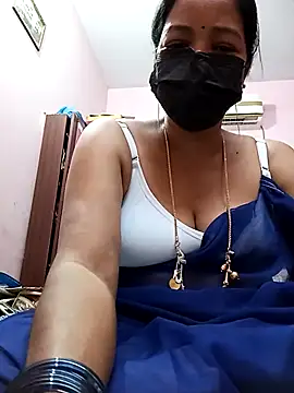Snapshot of Tamil_sreelekha chatting on 03/20/25, 04:42 Tamil sreelekha online show from 03/20/25, 04:42