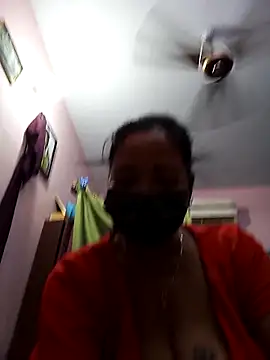 Snapshot of Tamil_sreelekha chatting on 09/28/25, 02:18 Tamil sreelekha online show from 09/28/25, 02:18