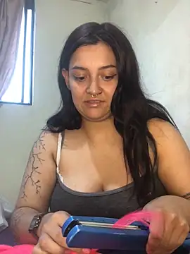 CORALINE GREYM online show from 10/15/25, 10:40