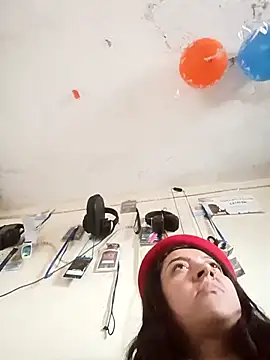 CORALINE GREYM online show from 09/27/25, 06:58