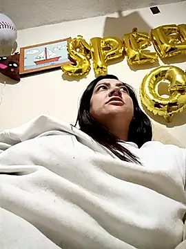 CORALINE GREYM online show from 11/06/25, 01:53