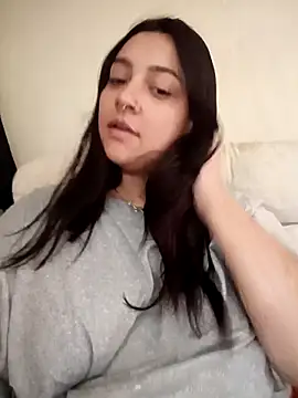 CORALINE GREYM online show from 10/10/25, 03:24