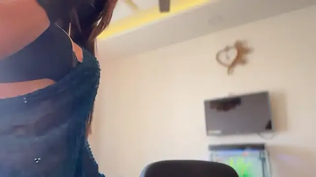 Hotty-Sana online show from 02/06/26, 05:14