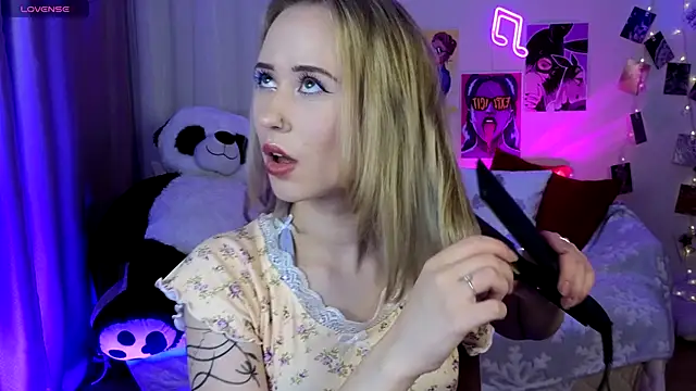 SashaBrooks online show from 10/24/25, 06:07