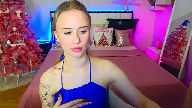 SashaBrooks online show from 12/18/25, 02:10