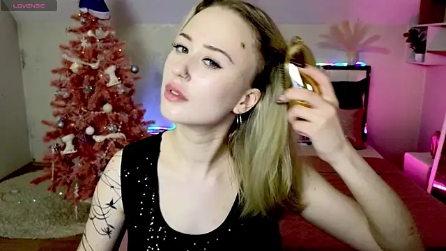 SashaBrooks online show from 12/22/25, 01:55