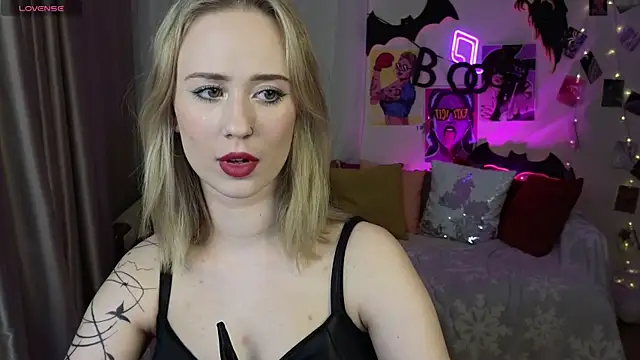 SashaBrooks online show from 11/02/25, 01:38