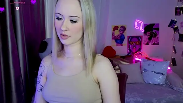 SashaBrooks online show from 04/15/26, 02:10