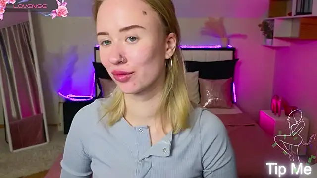 SashaBrooks online show from 11/26/25, 02:06