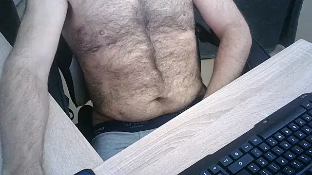 Snapshot of zebymasry chatting on 11/06/25, 12:53 zebymasry online show from 11/06/25, 12:53