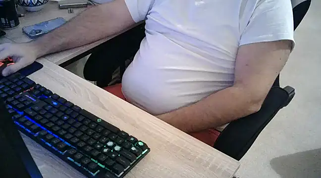 Snapshot of zebymasry chatting on 12/07/24, 02:03 zebymasry online show from 12/07/24, 02:03