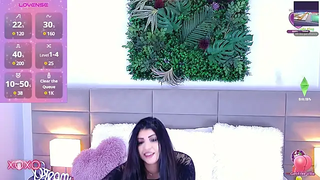 ZendayaClark online show from 02/07/25, 03:45