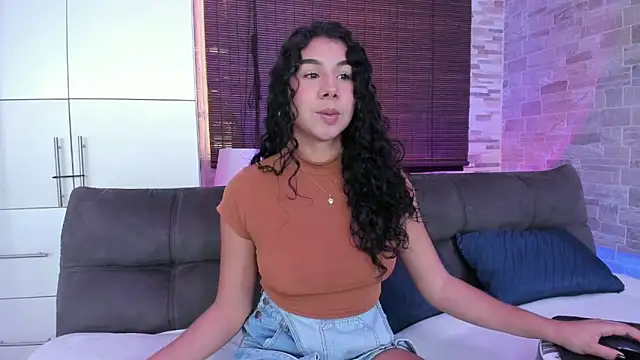candyy bella online show from 02/01/25, 03:18