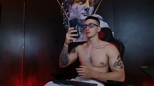 JacksonOlsenn online show from 10/30/25, 09:11