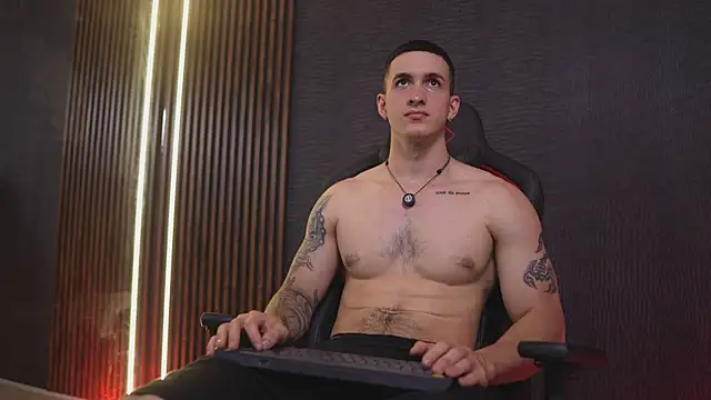 JacksonOlsenn online show from 03/25/26, 08:52