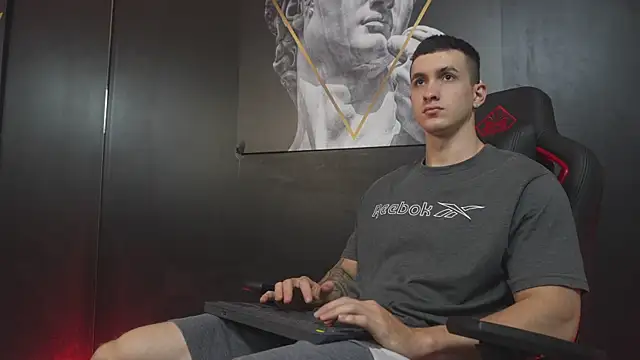 JacksonOlsenn online show from 11/27/25, 08:31