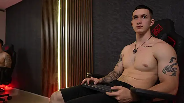 JacksonOlsenn online show from 02/18/26, 08:49