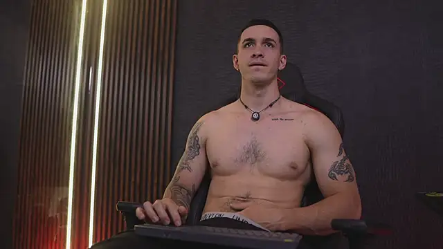 JacksonOlsenn online show from 04/04/26, 08:37