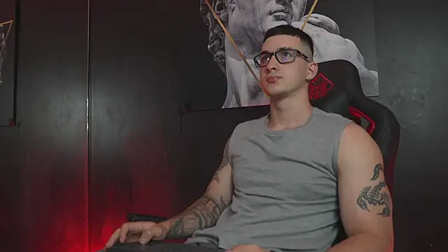 JacksonOlsenn online show from 11/12/25, 08:23