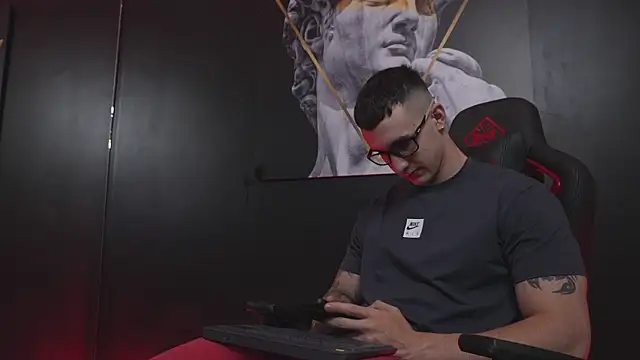 JacksonOlsenn online show from 11/19/25, 11:05