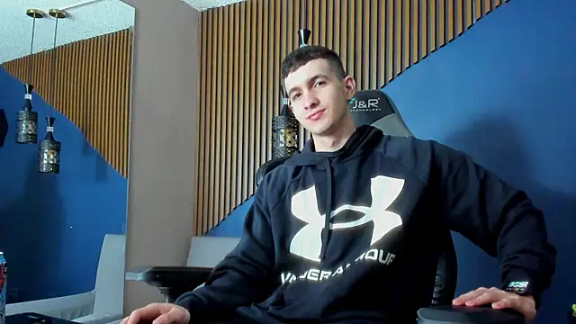 Snapshot of JacksonOlsenn chatting on 02/26/25, 11:54 JacksonOlsenn online show from 02/26/25, 11:54