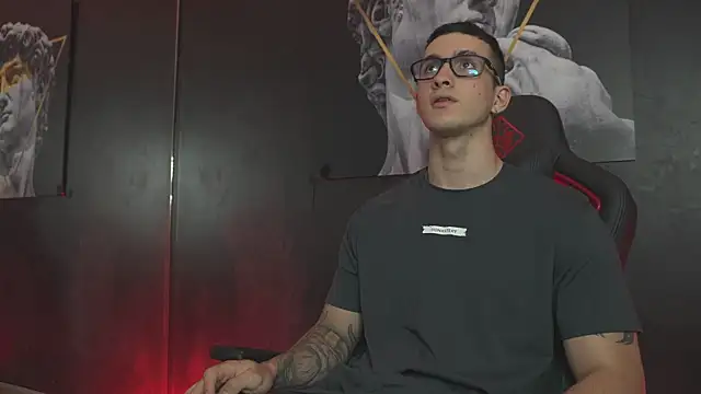 JacksonOlsenn online show from 11/10/25, 08:36