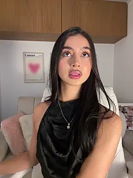 maddy bronw  online show from 05/16/26, 11:59