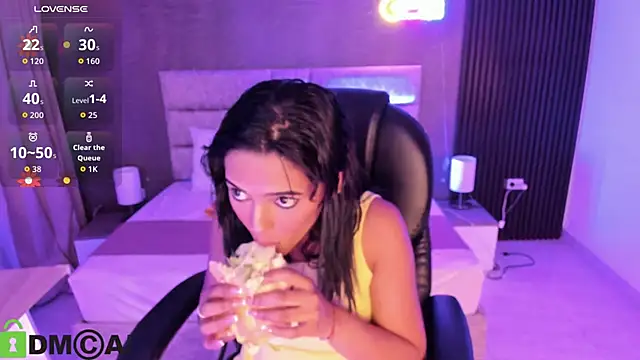 Cristal  adams online show from 11/05/25, 12:08