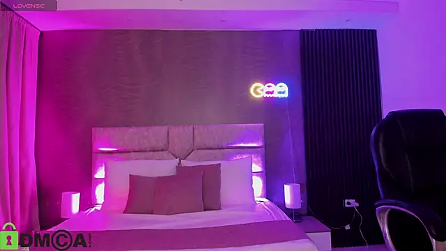 Cristal  adams online show from 09/28/25, 12:23