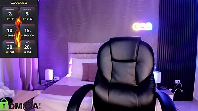 Cristal  adams online show from 10/24/25, 12:26