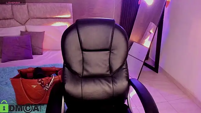 Cristal  adams online show from 01/12/26, 12:34