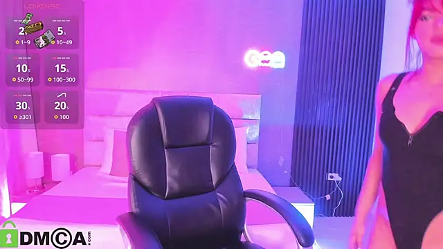 Cristal  adams online show from 09/22/25, 12:22