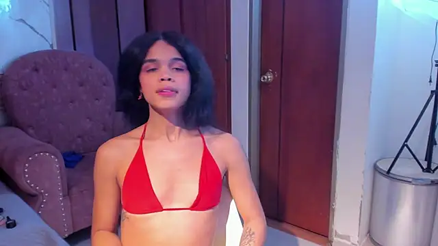 Snapshot of evelyn_wine chatting on 11/11/25, 10:15 evelyn wine online show from 11/11/25, 10:15