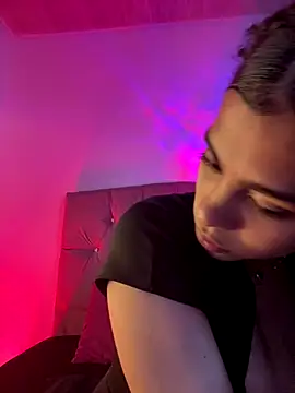 NINA 18 YEARS online show from 09/25/25, 11:11