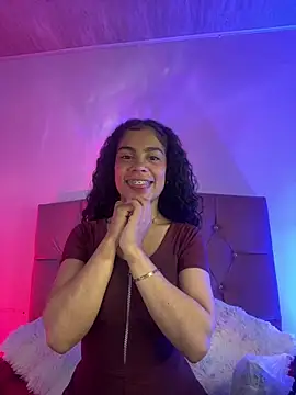 NINA 18 YEARS online show from 12/17/25, 10:48