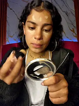 NINA 18 YEARS online show from 10/23/25, 08:07