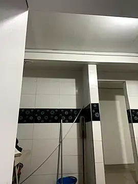 NINA 18 YEARS online show from 11/22/25, 10:30