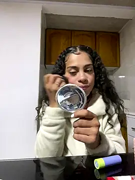 NINA 18 YEARS online show from 10/28/25, 12:44