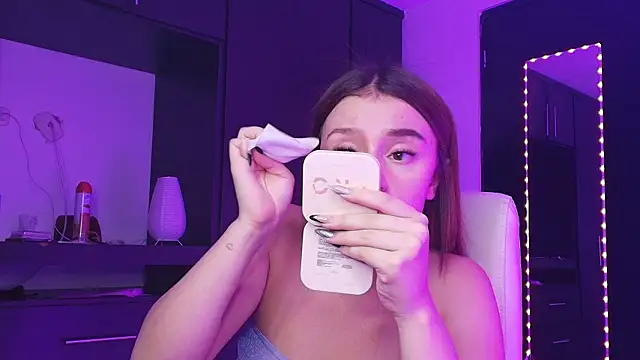 TinaJonnes  online show from 03/12/26, 05:55